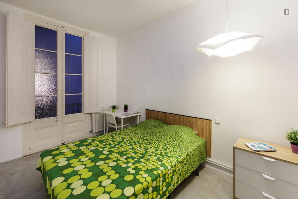 Sublime double bedroom in Barri Gòtic - Barcelone - chambre - ImmoJeune
