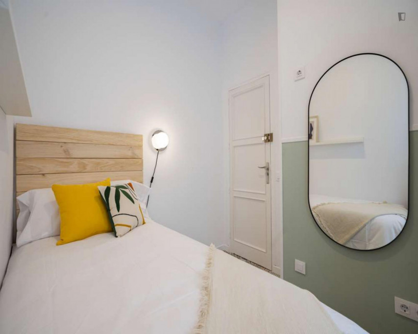 Neat and cosy single bedroom in Trafalgar - Madrid - chambre - ImmoJeune