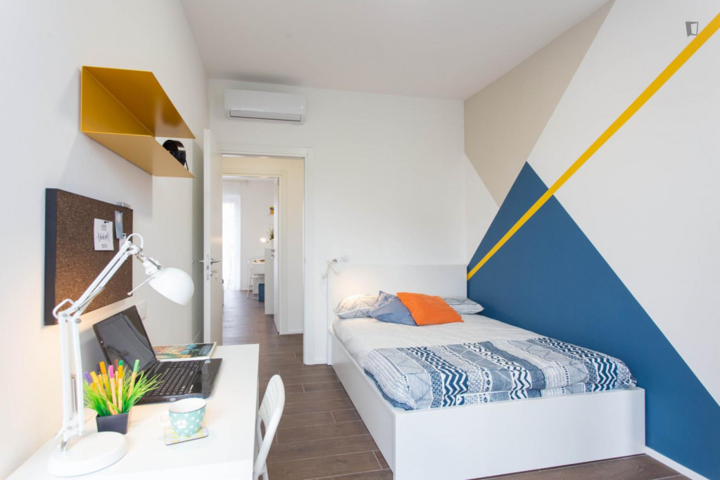 Bright double bedroom in Navigli - Milan - chambre - ImmoJeune