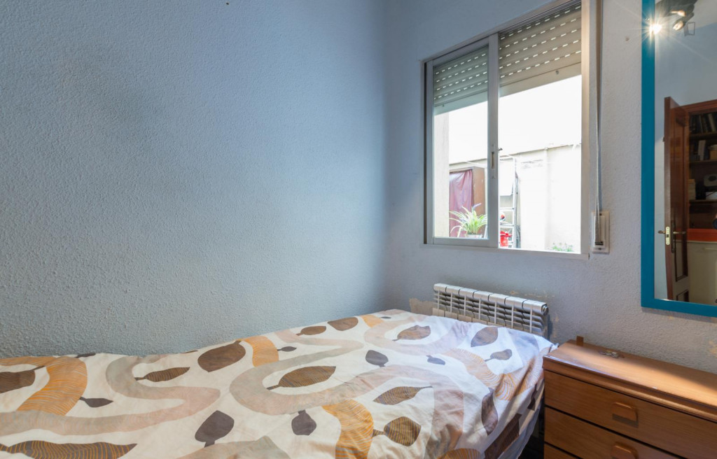 Comfy single bedroom in the Tetuán neighbourhood - Madrid - chambre - ImmoJeune