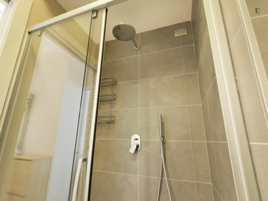 Elegant 2-bedroom apartment with balcony near Parco Don Luigi Giussani