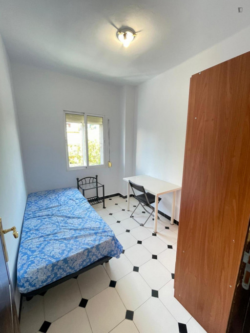 Homely single bedroom in Los Remedios - Séville - chambre - ImmoJeune