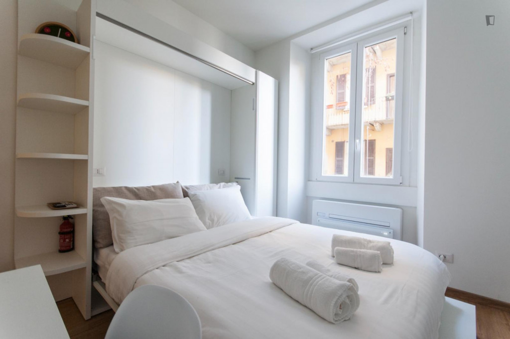 Classic Court Apartment near IED University - Milan - chambre - ImmoJeune