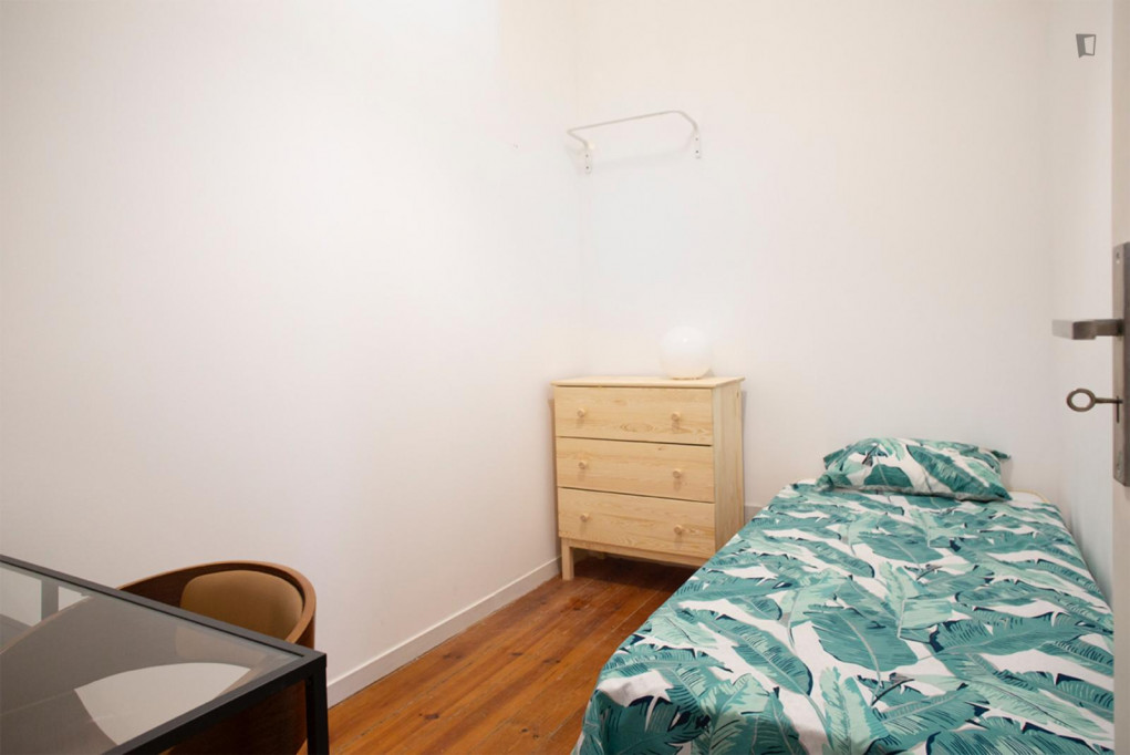 Single bedroom near Instituto Superior Técnico - Lisbonne - chambre - ImmoJeune