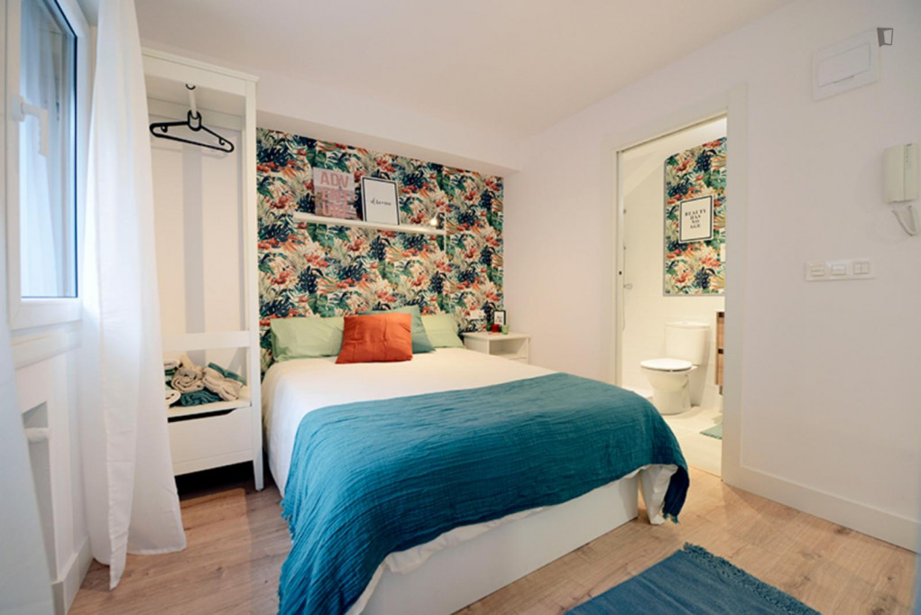 Graceful 1-bedroom apartment in Abando