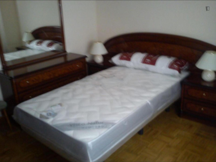 Very cosy single bedroom in Cuatro Caminos - Madrid - chambre - ImmoJeune