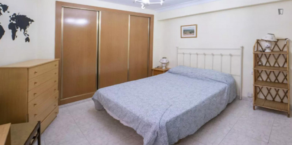 Tasteful double bedroom in Benimaclet - Valence - chambre - ImmoJeune