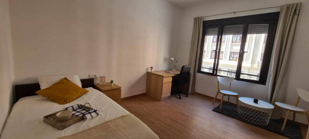 Homely single bedroom in central Sant Francesc - Valence - chambre - ImmoJeune