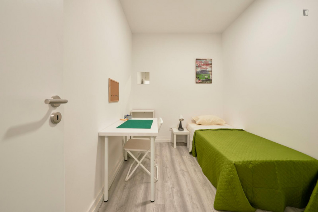 Nice single bedroom in Arroios - Lisbonne - chambre - ImmoJeune