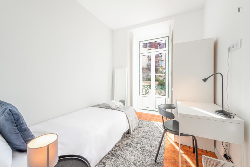 Very bright single bedroom in Martim Moniz - Lisbonne - chambre - ImmoJeune