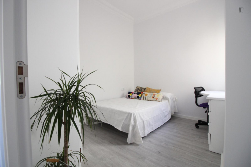 Pleasant double bedroom in well-linked Aiora - Valence - chambre - ImmoJeune