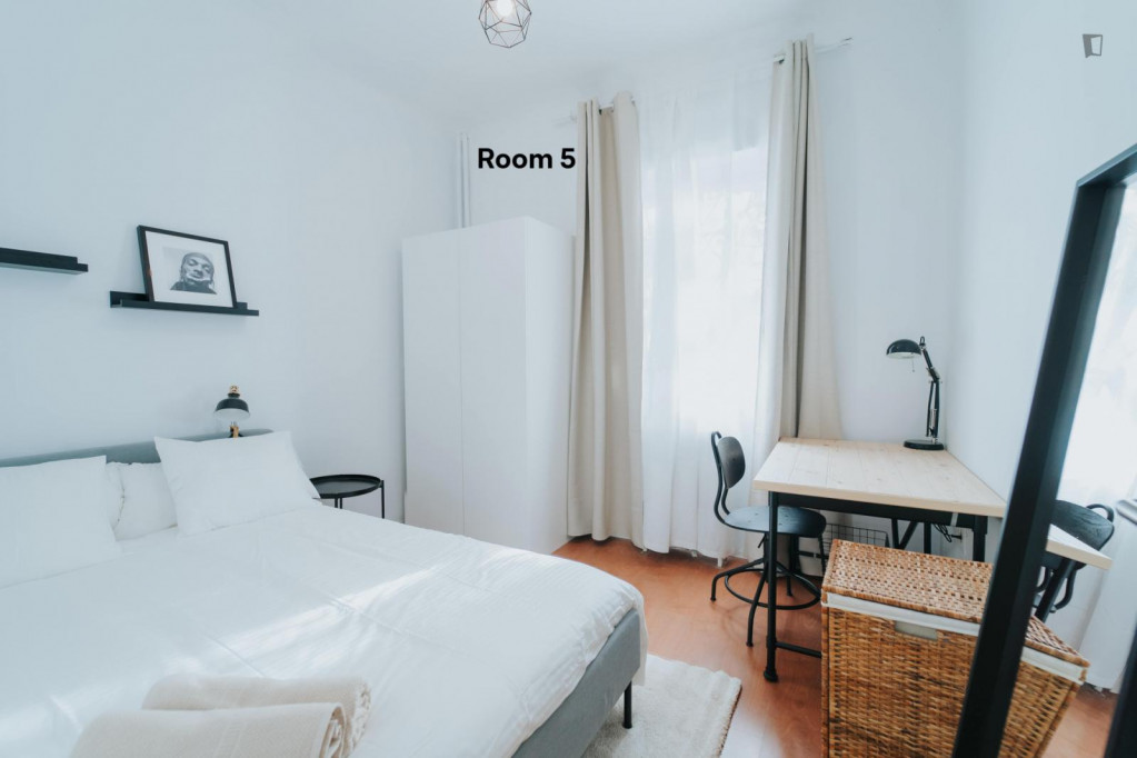 Charming double bedroom in Chamartin - Madrid - chambre - ImmoJeune