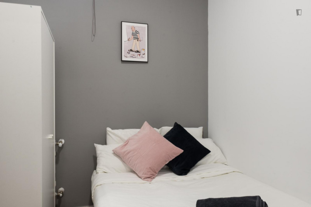 Cosy double bedroom in Plaza de Tirso de Molina - Madrid - chambre - ImmoJeune