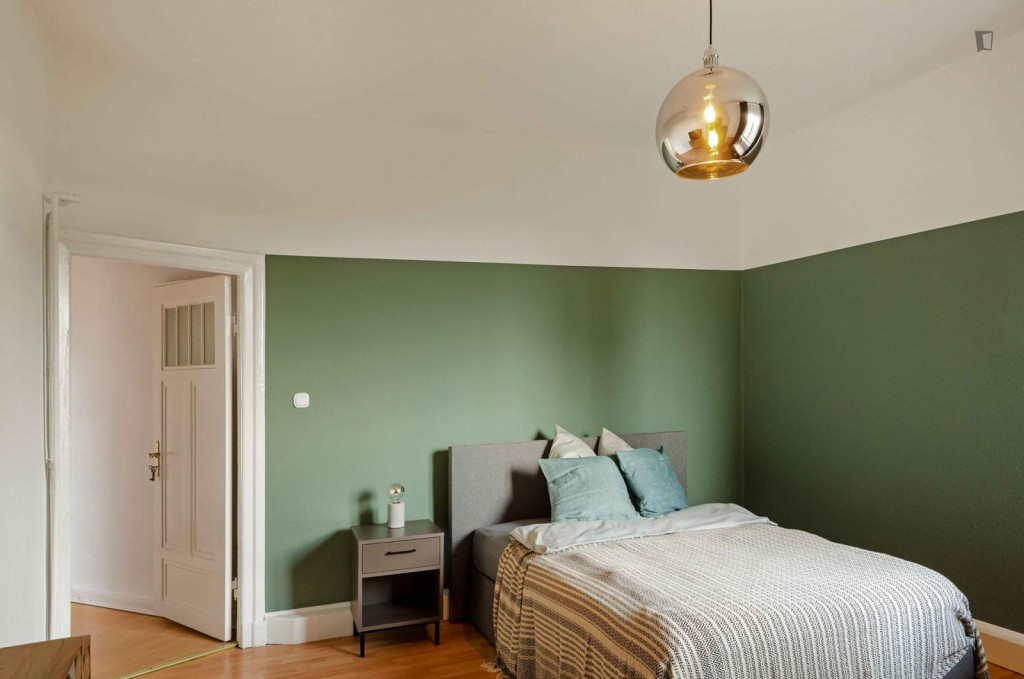 Pleasant double bedroom in Harvestehude - Hamburg - chambre - ImmoJeune