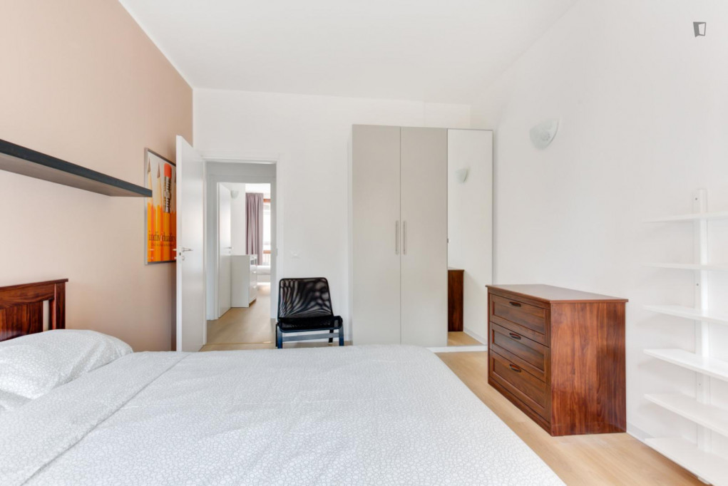 Neat double bedroom close to Università Cattolica - Milan - chambre - ImmoJeune