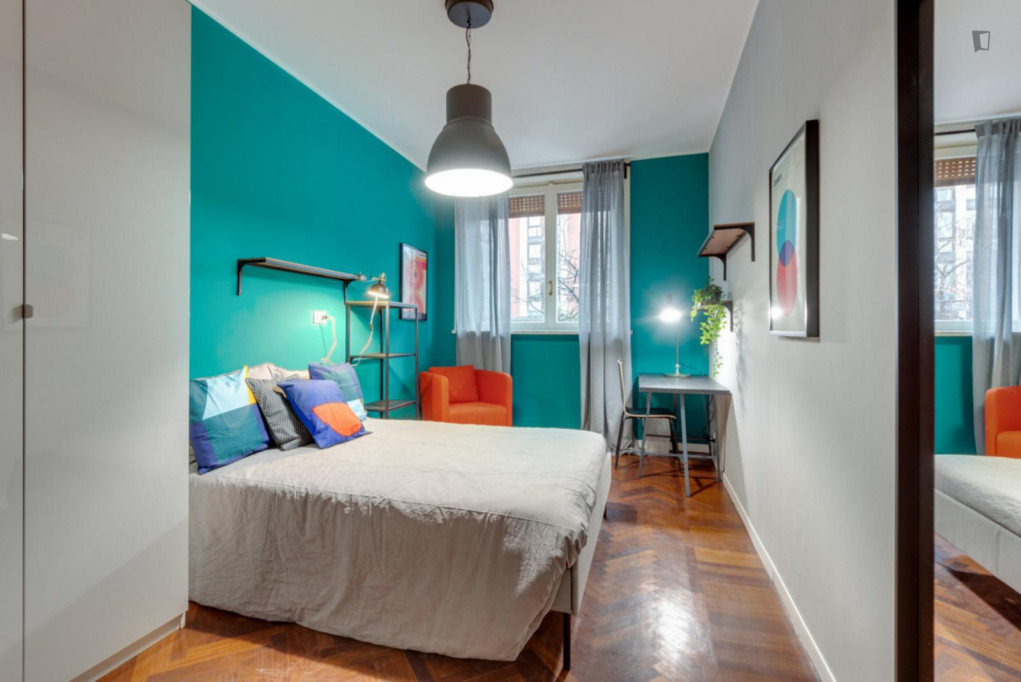 Colourful single bedroom in Wagner - Milan - chambre - ImmoJeune