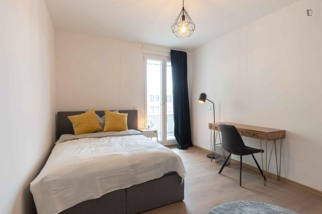 Luminous double bedroom near Fritz-Schloß Park - Berlin - chambre - ImmoJeune