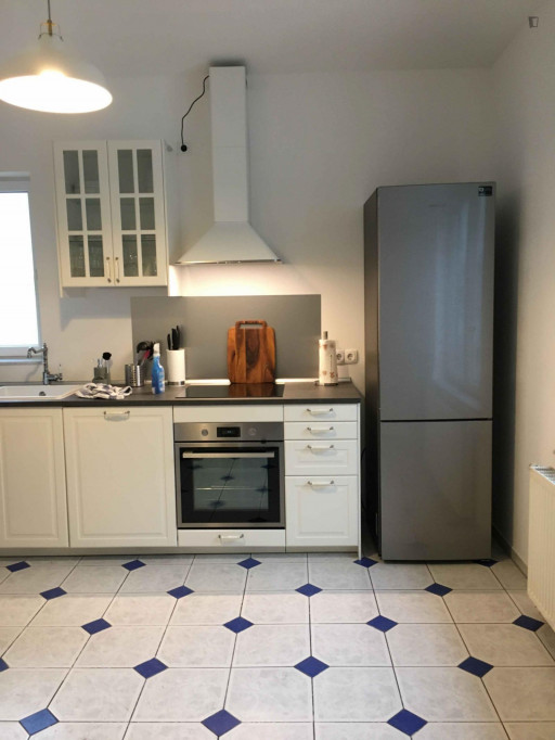 Pleasant double bedroom near Zoo Frankfurt