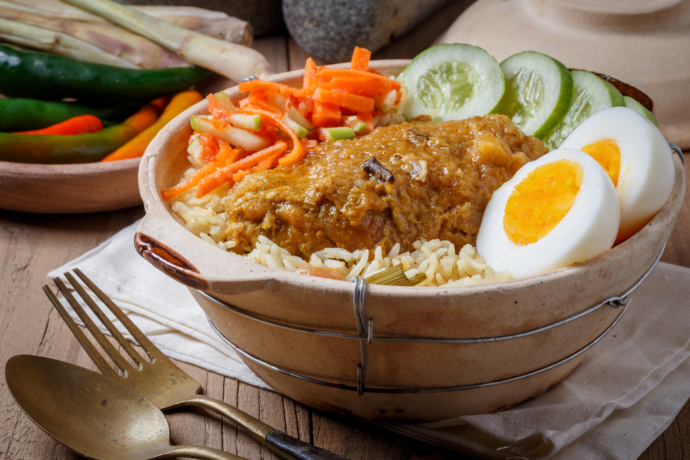 Briyani and curry mixture