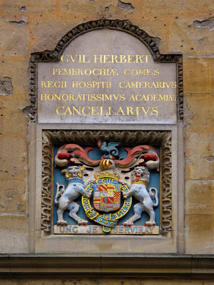 University Coast Of Arms