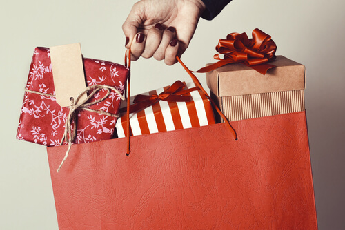 Student Christmas shopping