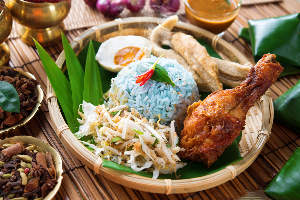 chicken and colored rice